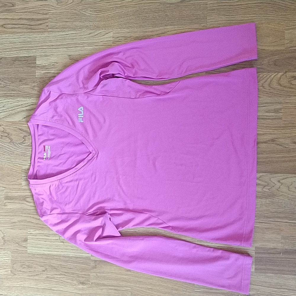 Fila Performance Like New! long sleeve athletic shirt